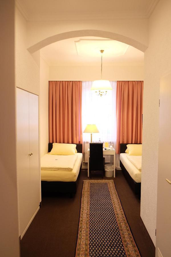 Hotel Adler Ingolstadt Exterior photo